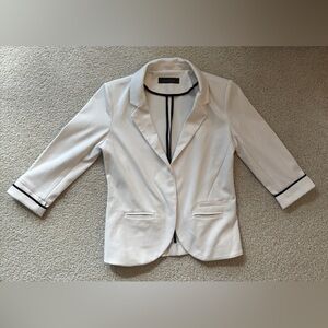 Suzy Shier White Blazer with Black Trim